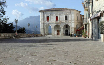 ABRUZZO_civitella_piazza%2Bfilippi%2Bpepe.jpg