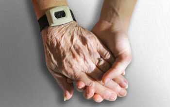 hands_old_young_holding_caring_friends_family_wrinkled-1005261.jpg%2521d.jpeg